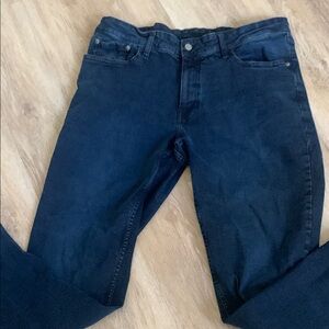 IZOD STRAIGHT FIT JEANS